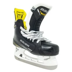 Bauer Supreme M4 Senior Hockey Skates (2022) 18 Bauer Supreme M4 Senior Hockey Skates (2022) -Source for sports 4ec9c2ab324b056bcb0e793803136169